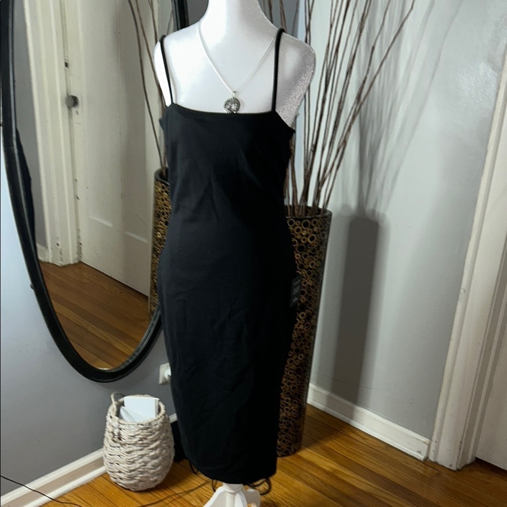 NEW 🆕 Lulu's Black Sheath Midi Dress for Night Out
